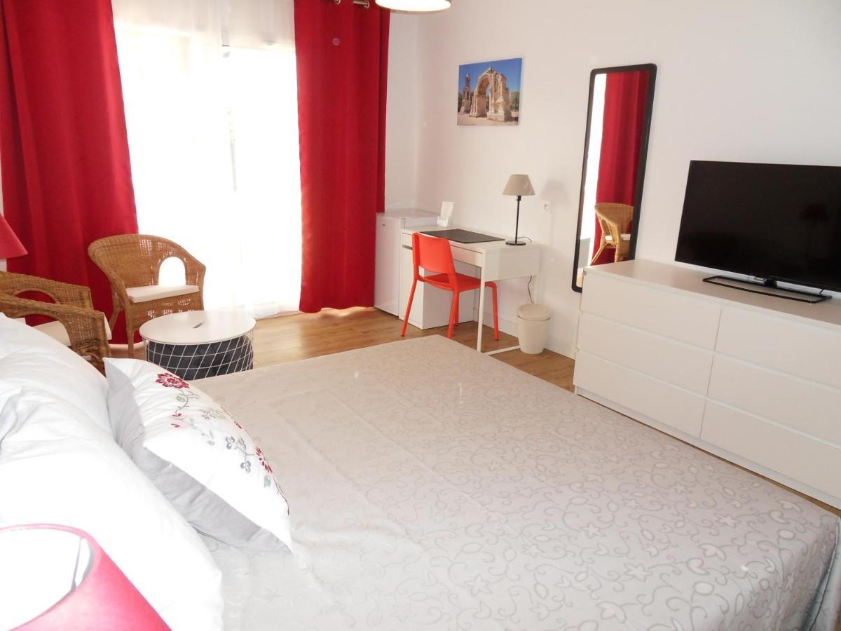 Lou Meinado Saint-Martin-de-Crau Esterno foto