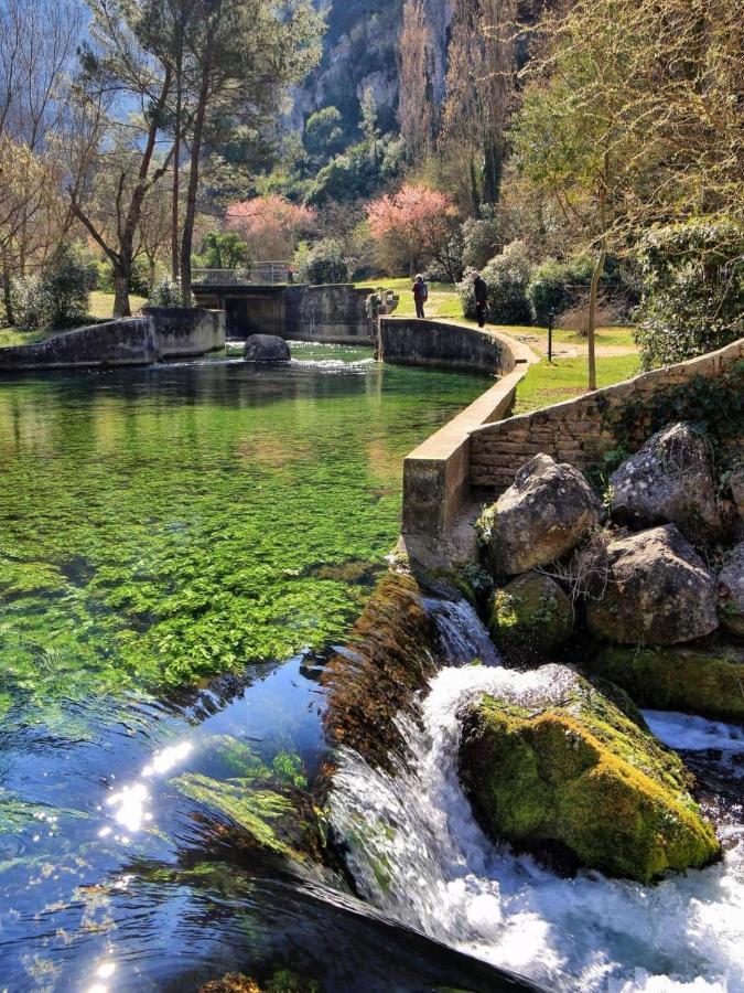 Lou Meinado Saint-Martin-de-Crau Esterno foto